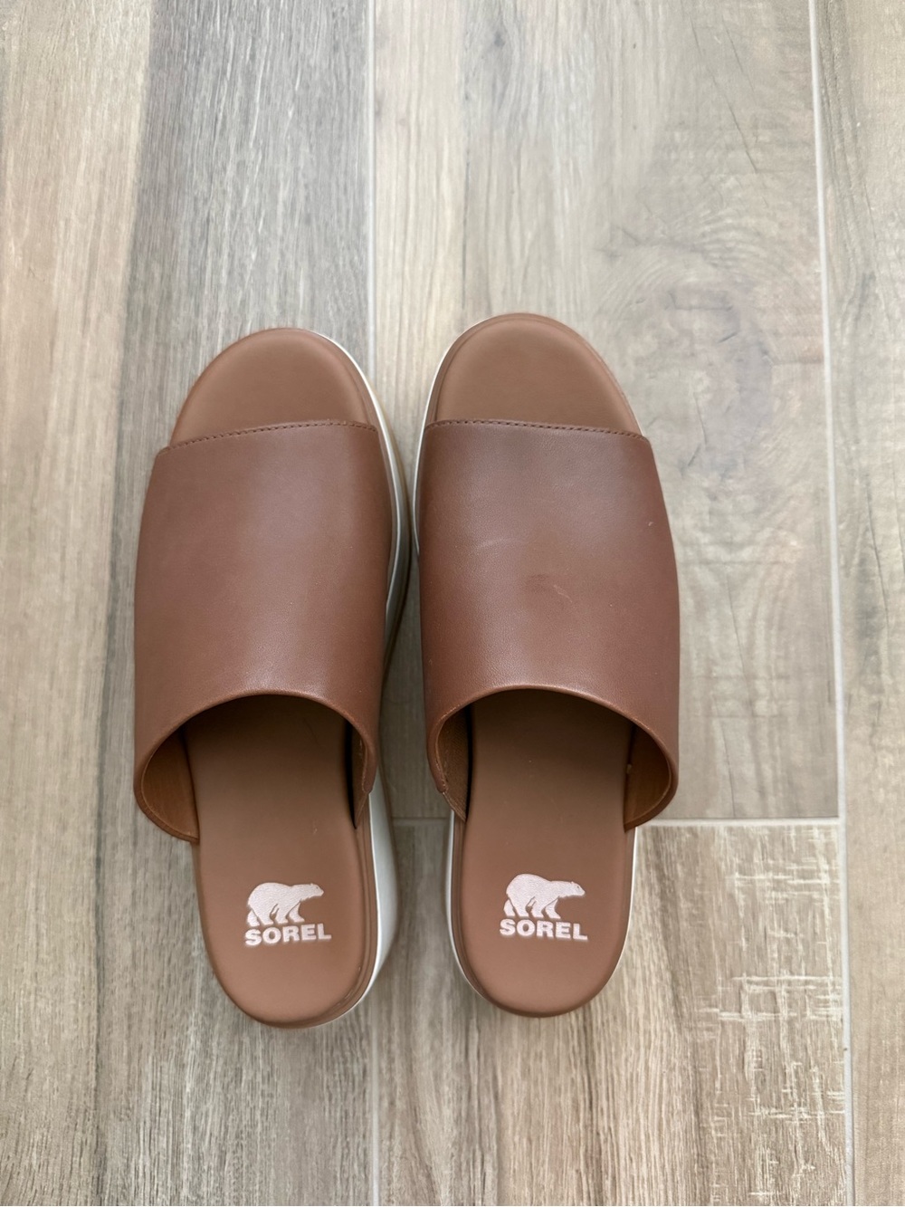 Sorel Women’s Brown Platform Slides - Picture 2 of 4